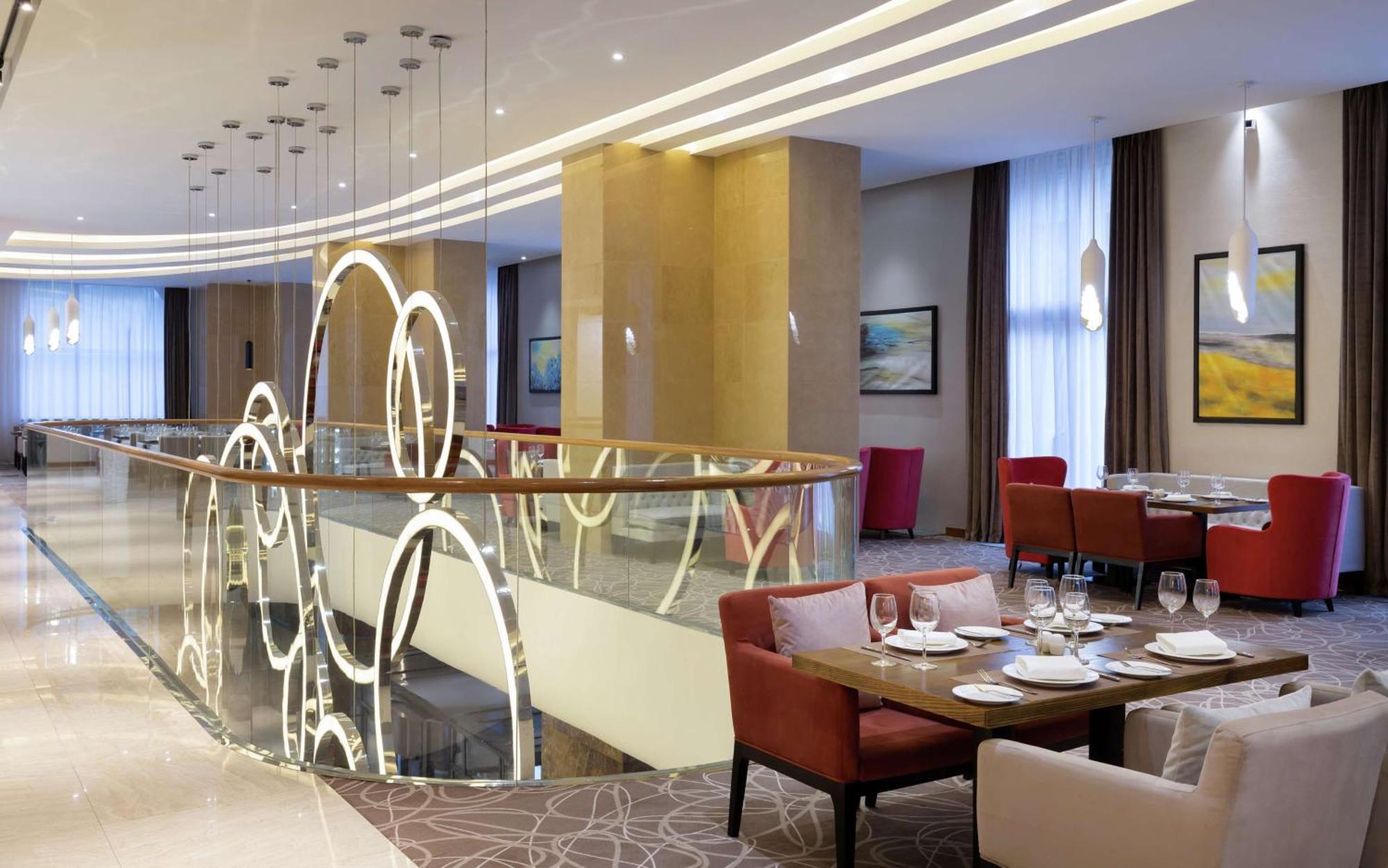Doubletree By Hilton Almaty Hotel Eksteriør billede