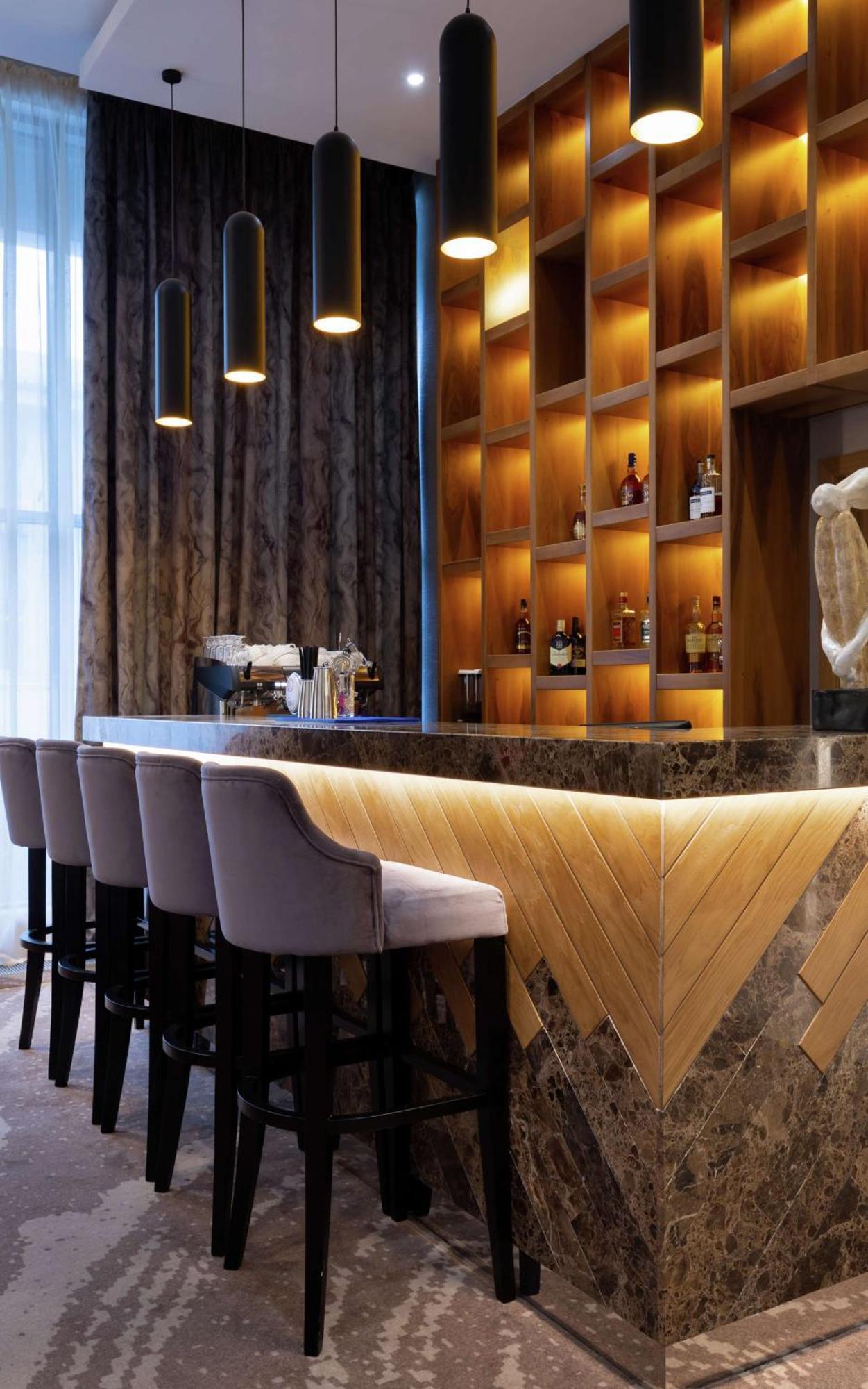 Doubletree By Hilton Almaty Hotel Eksteriør billede